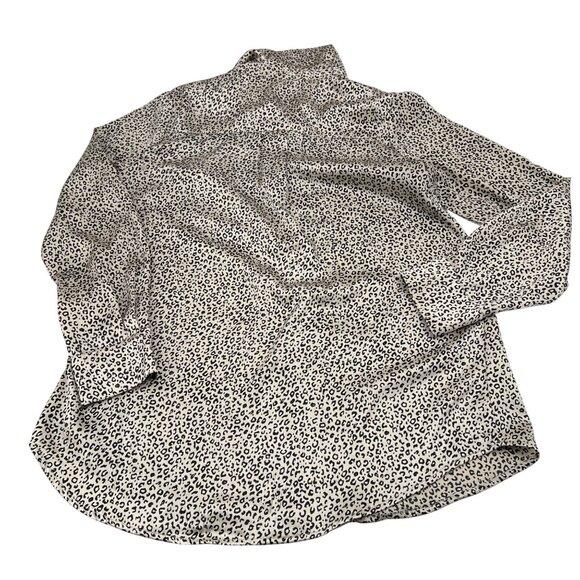 Japna Women's Leopard Print Button-Up Shirt size Medium Long Sleeve Black White - Picture 6 of 6